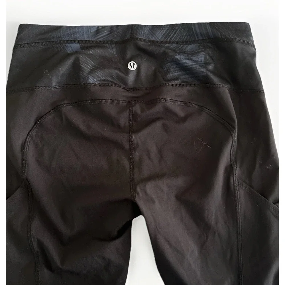 LULULEMON Size 8 Black With Pattern 25